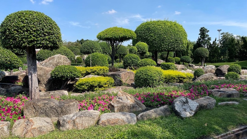 rama 9 park flower festival