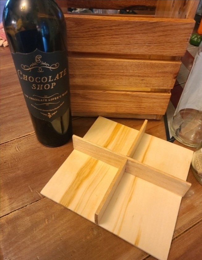 The 4 Bottle Wine Caddy With Removable Stabelizing Insert