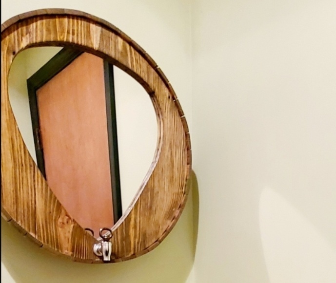 Guitar Pic Oak Barrel Designed Bathroom Medicine Cabinet
#PNEWORKS 🛠 
Pneworks.com