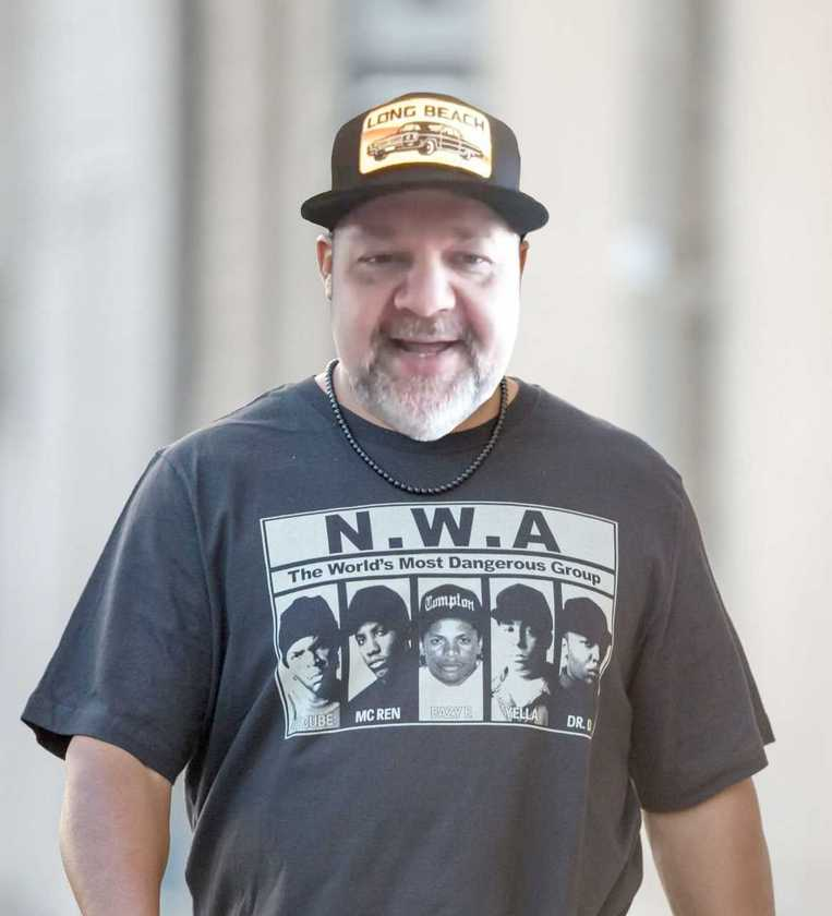 LIVE: Betting w/ Barnes, Friday, February 6, 2026